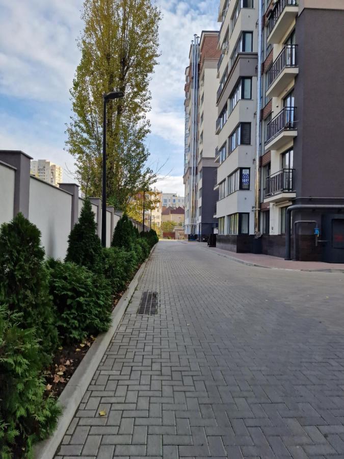Center Candle Apartment Chisinau Exterior photo